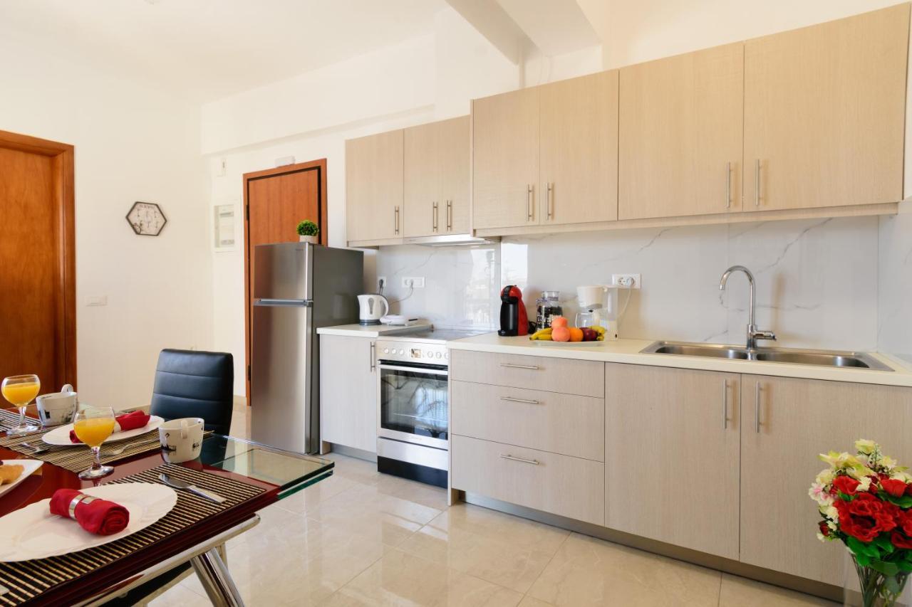 Luxury Lake View Center House Agios Nikolaos  Exterior photo